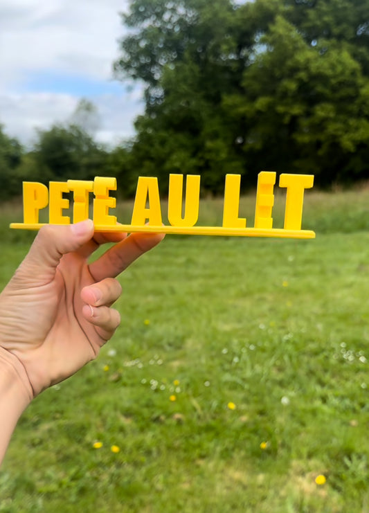 Virginie Pète au lit 💨