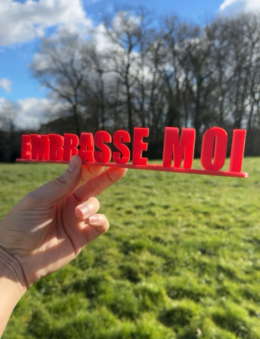 Attache moi / embrasse moi 😚
