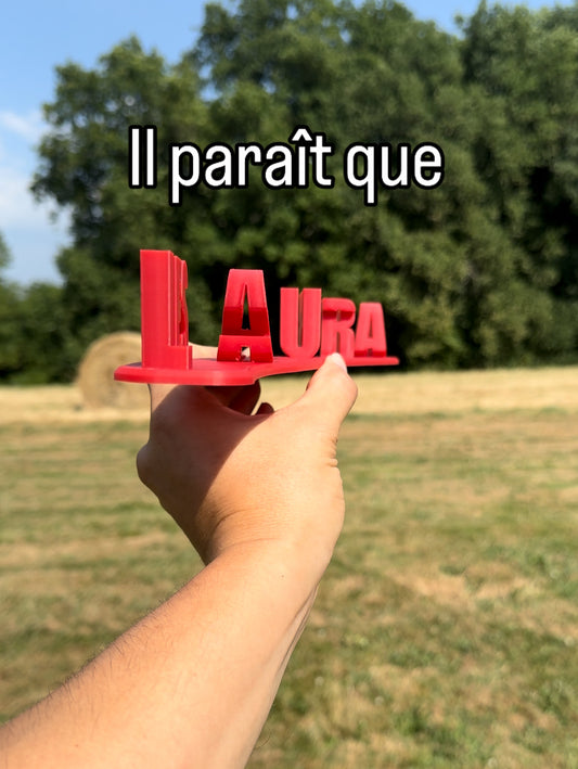 Laura les suce par trois ! 🍆🍆🍆
